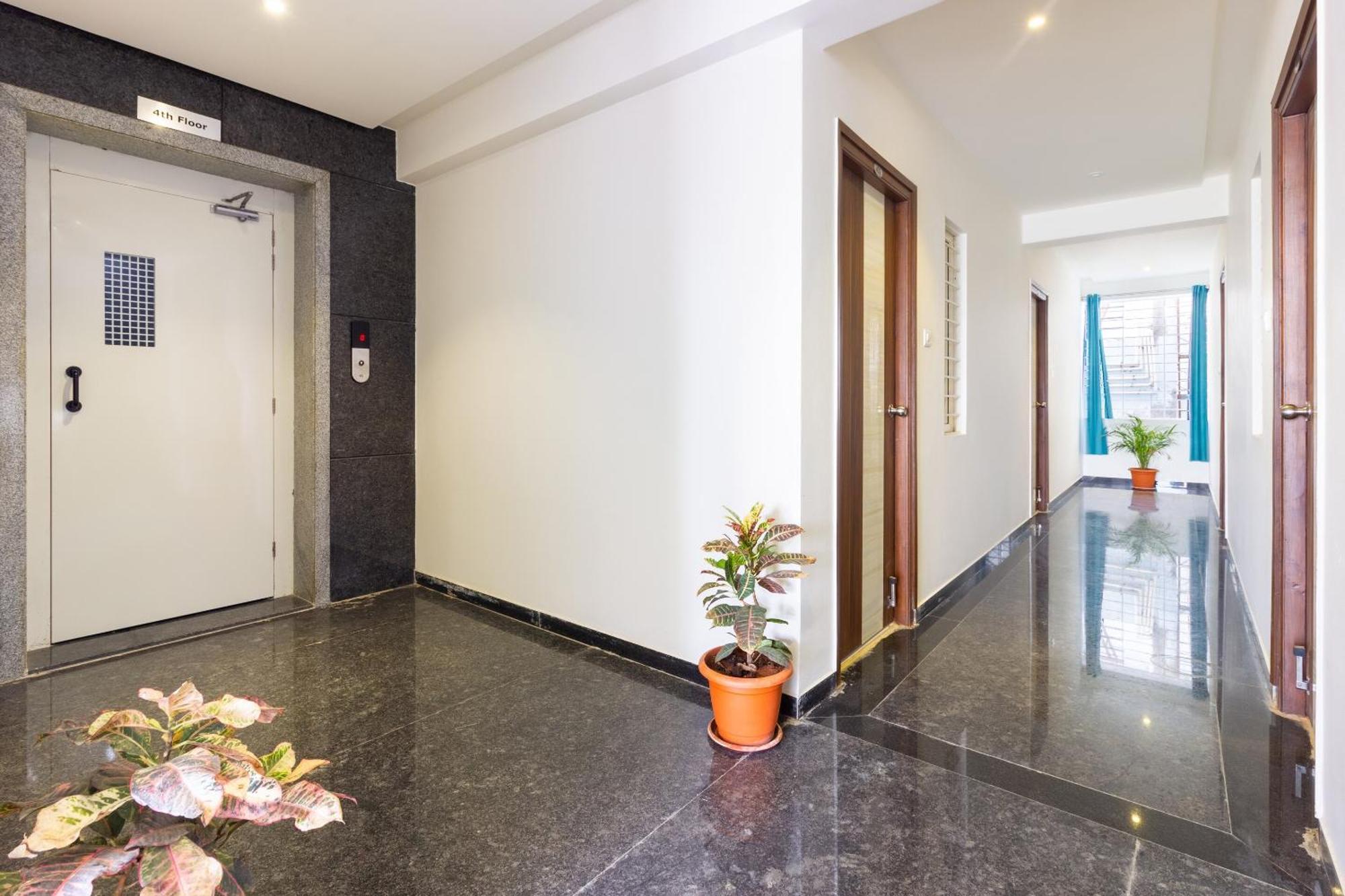 Super Hotel O Qualia Inn Kondapur Near Botanical Garden Hyderabad Exterior foto